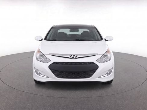 Used 2015 Hyundai Sonata Limited w/ Option Group 02 FWD image 2