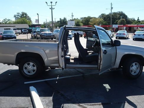Used 2004 GMC Canyon SLE image 13