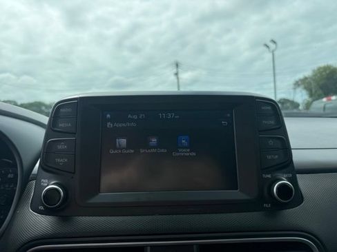 Used 2020 Hyundai Kona Limited AWD/4WD image 18