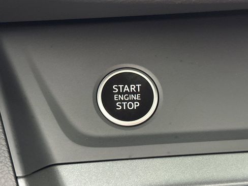 Used 2025 Audi Q3 2.0T Premium Plus w/ Premium Plus Package image 23