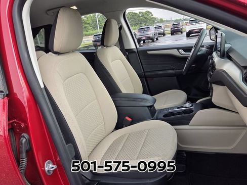 Used 2021 Ford Escape SE FWD image 17