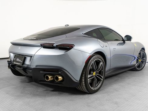 Certified 2022 Ferrari Roma image 7
