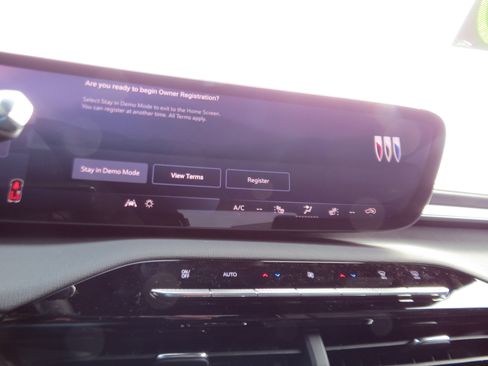 New 2026 Buick Enclave Sport Touring w/ LPO, Floor Liner Package image 21