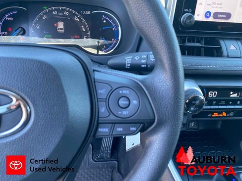 Certified 2025 Toyota RAV4 LE AWD/4WD image 37