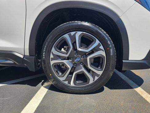 Used 2023 Subaru Ascent Touring AWD/4WD image 9