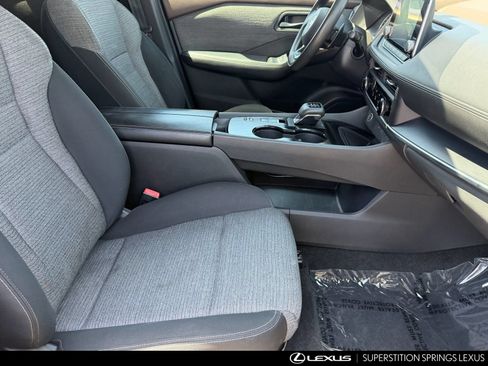Used 2021 Nissan Rogue S FWD image 12