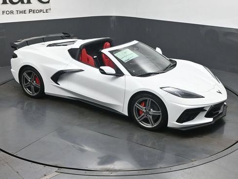 New 2027 Chevrolet Corvette Stingray Coupe w/ 1LT RWD image 19
