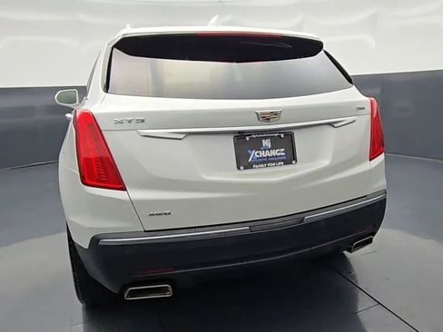 Used 2018 Cadillac XT5 Luxury w/ Driver Awareness Package AWD/4WD image 5