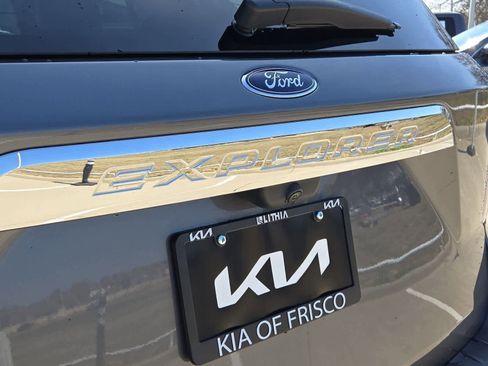 Used 2023 Ford Explorer XLT w/ Equipment Group 202A image 11