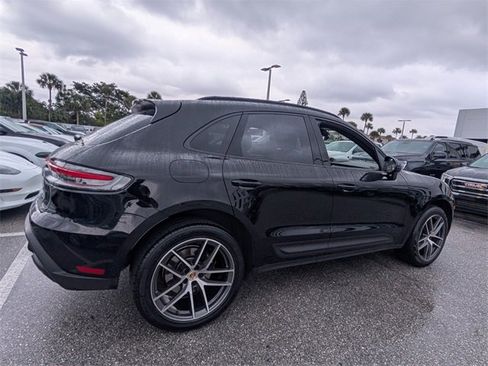 Used 2022 Porsche Macan image 10