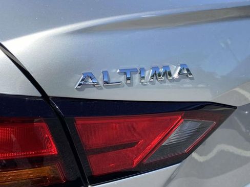 Used 2023 Nissan Altima 2.5 S FWD image 7