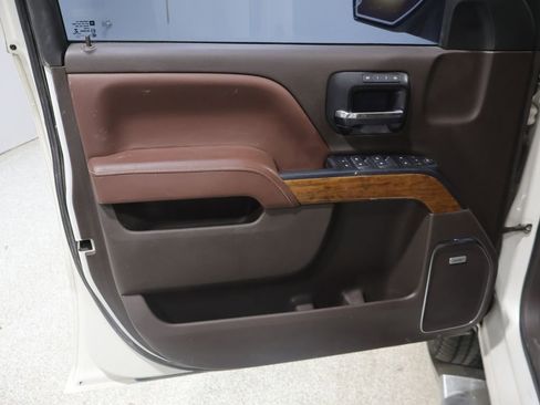 Used 2014 Chevrolet Silverado 1500 High Country AWD/4WD image 12