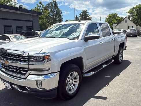 Used 2018 Chevrolet Silverado 1500 LTZ AWD/4WD image 3