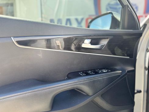 Used 2019 Kia Sorento L FWD image 35