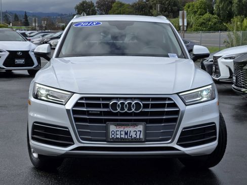 Used 2018 Audi Q5 2.0T Premium w/ Convenience Package image 2
