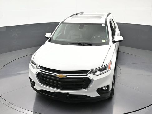 Certified 2020 Chevrolet Traverse LT w/ LT Premium Package AWD/4WD image 23