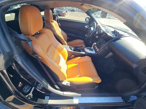 Used 2008 Nissan 350Z Touring w/ Aerodynamics Pkg image 12