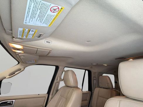 Used 2017 Ford Expedition Limited image 32
