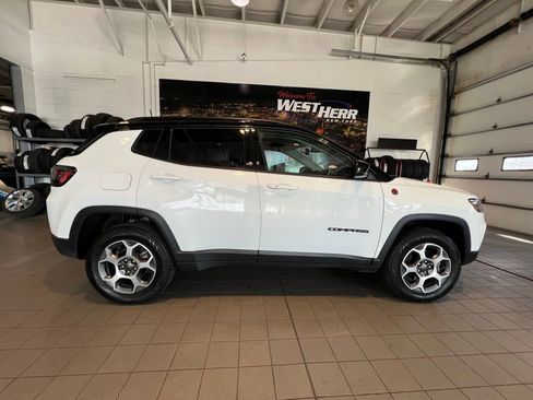 Used 2022 Jeep Compass Trailhawk w/ Trailhawk Elite Group AWD/4WD image 11