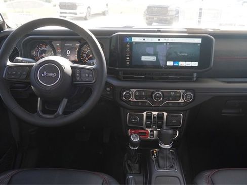 New 2025 Jeep Gladiator Rubicon w/ Convenience Group image 12