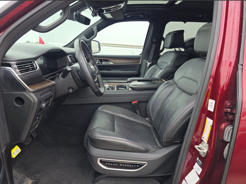 Used 2023 Jeep Grand Wagoneer 4WD image 5