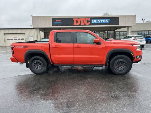 Used 2025 Nissan Frontier PRO-4X w/ Pro Convenience Package image 3