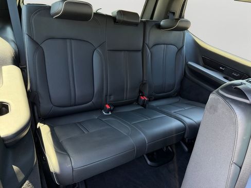Used 2023 Jeep Grand Wagoneer Series II w/ Flexible Seating Group AWD/4WD image 11