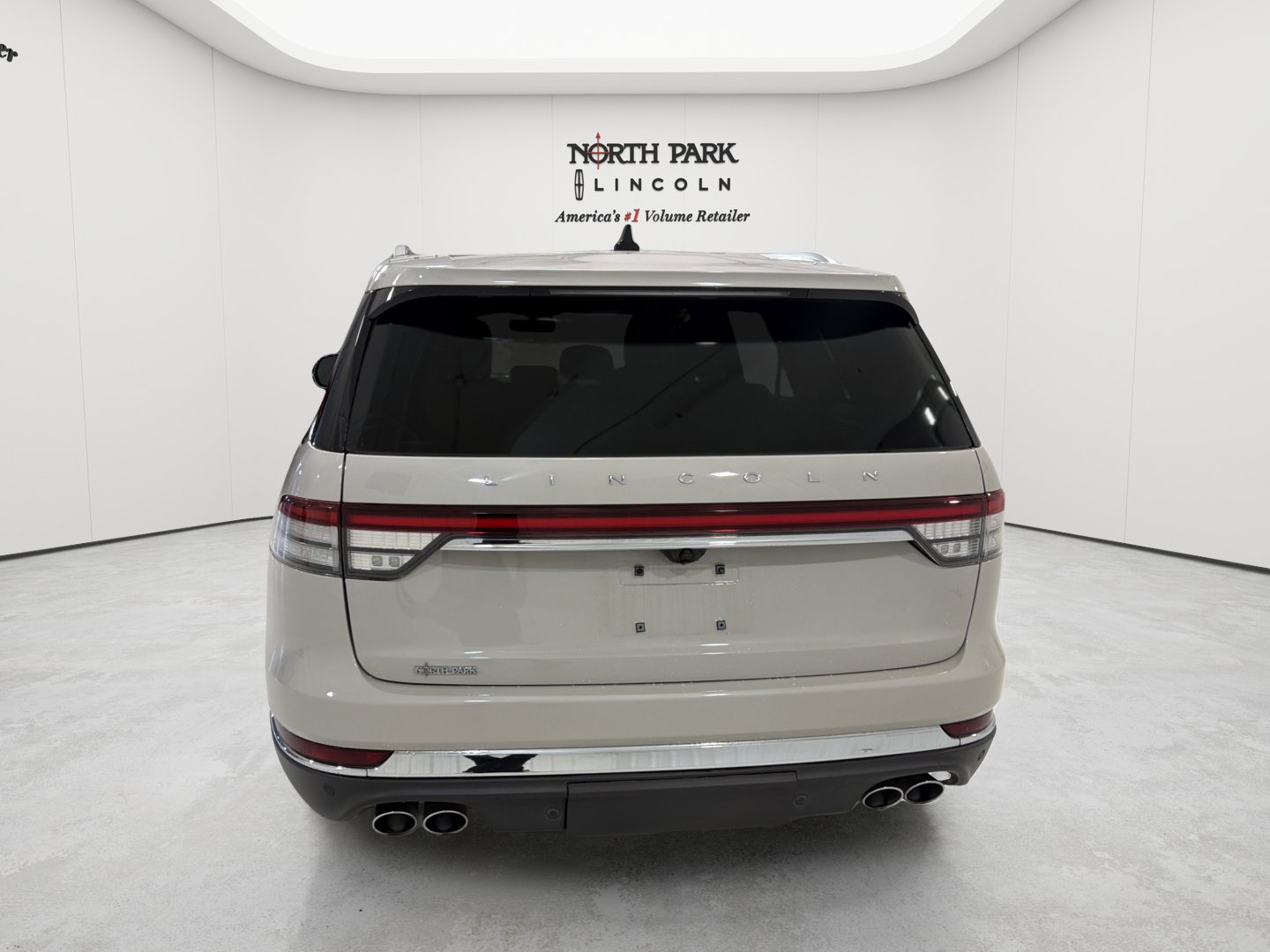 Used 2022 Lincoln Aviator Reserve w/ Equipment Group 201A RWD image 6
