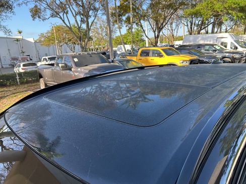 Used 2022 BMW X5 sDrive40i w/ M Sport Package image 15