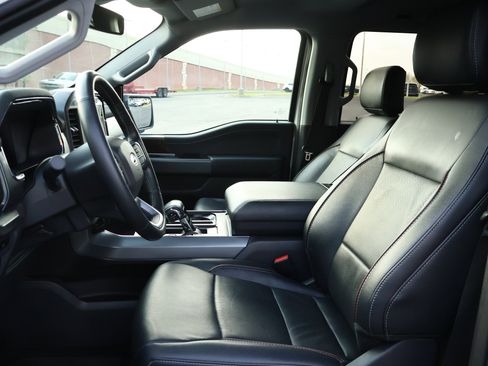 Used 2022 Ford F150 Lariat w/ Trailer Tow Package image 7