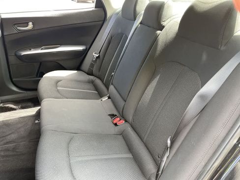 Used 2019 Kia Optima LX FWD image 18