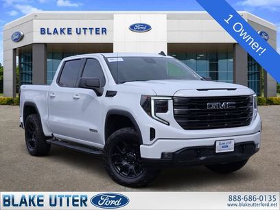 Used 2024 GMC Sierra 1500 Elevation w/ LPO, Elevation Black Package