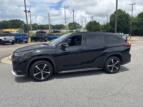 Used 2021 Toyota Highlander XSE AWD/4WD image 5