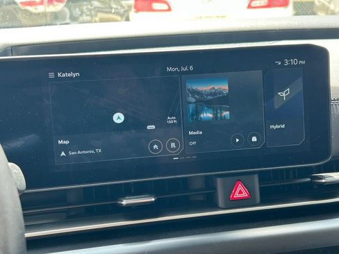 Used 2025 Kia Carnival LXS FWD image 33