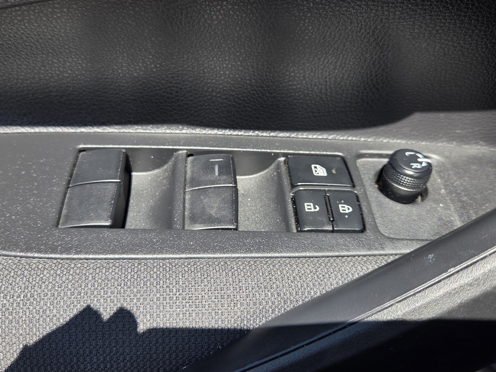 Certified 2025 Toyota Corolla LE FWD image 14