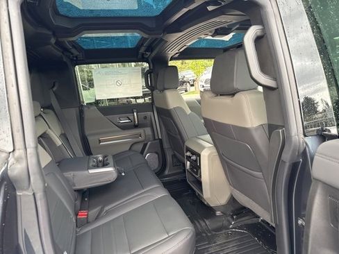 New 2025 GMC Hummer EV 2X image 17