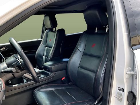 Used 2023 Dodge Durango GT AWD/4WD image 8