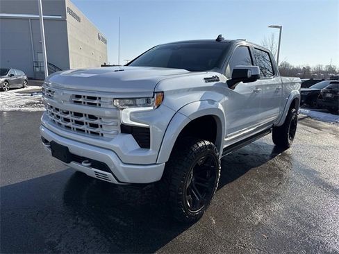 Used 2023 Chevrolet Silverado 1500 High Country w/ High Country Premium Package image 8