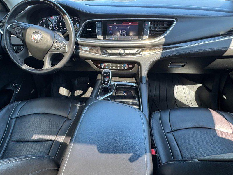 Used 2021 Buick Enclave Avenir w/ Avenir Technology Package AWD/4WD image 12