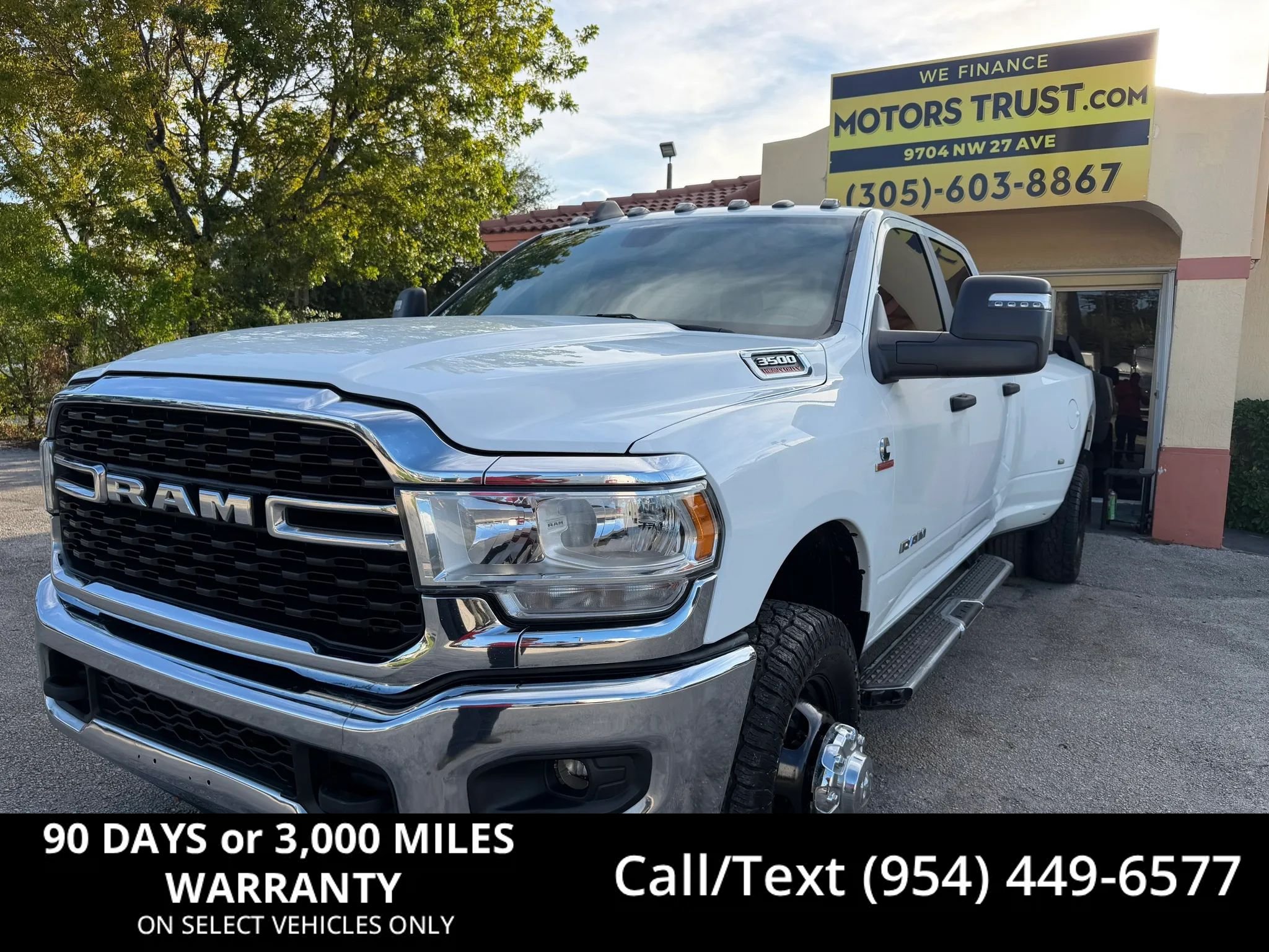 Used 2023 RAM 3500 4x4 Crew Cab Big Horn DRW w/ Level 1 Equipment Group image 1