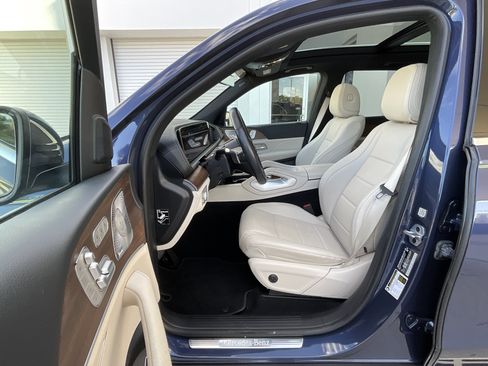 Used 2024 Mercedes-Benz GLE 450 4MATIC image 10