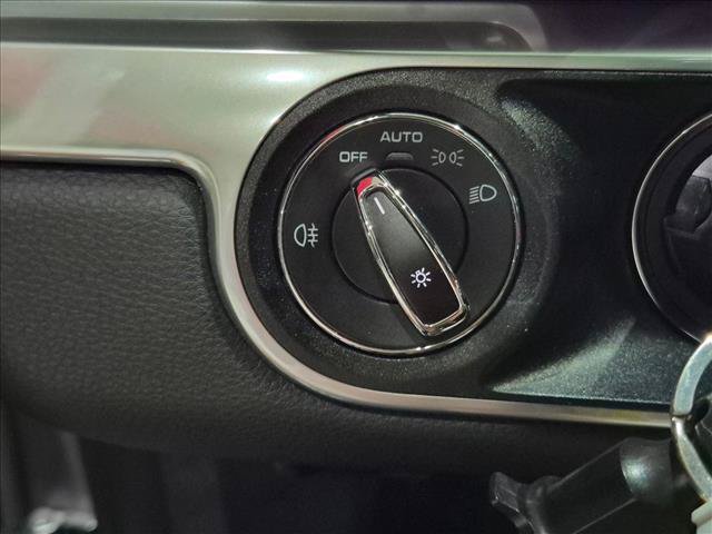 Used 2018 Porsche 911 Carrera RWD image 13