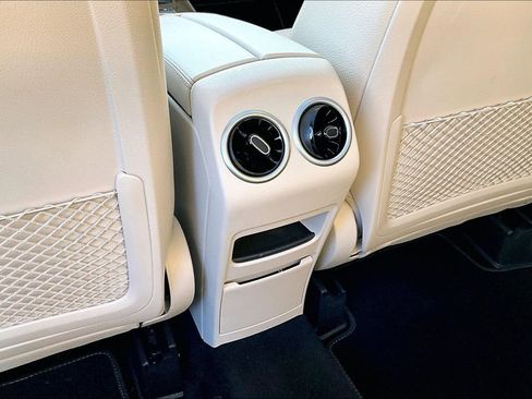 Used 2026 Mercedes-Benz GLB 250 4MATIC image 25