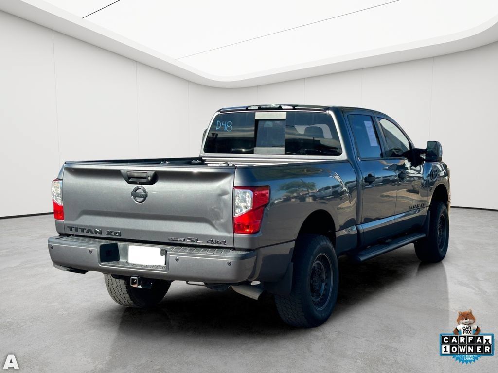 Used 2019 Nissan Titan SL w/ Midnight Edition AWD/4WD image 5