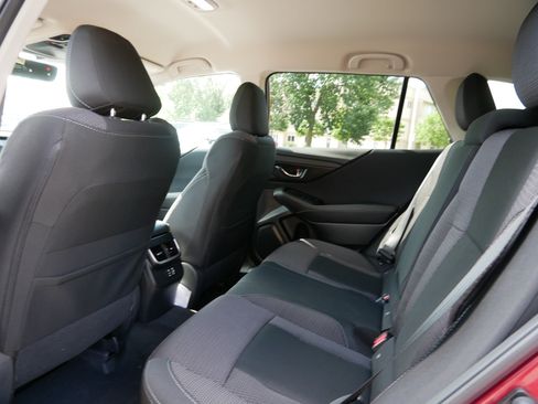 Certified 2025 Subaru Outback Premium AWD/4WD image 33