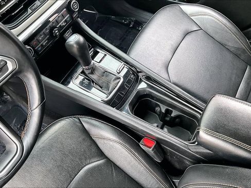 Used 2022 Jeep Compass Limited image 15