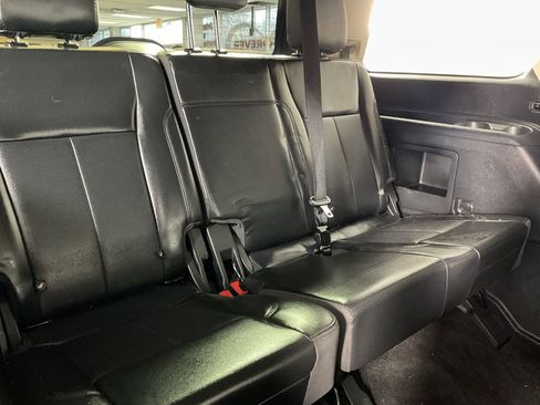 Used 2022 Ford Expedition XLT image 23