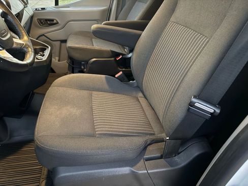 Used 2019 Ford Transit 150 XLT image 19