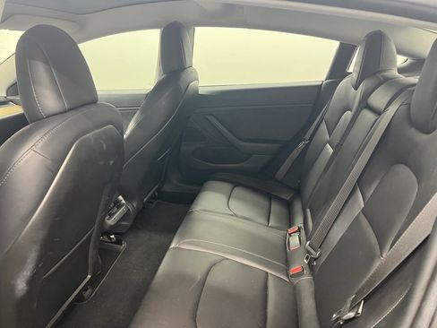 Used 2018 Tesla Model 3 Long Range image 9
