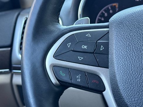 Used 2017 Jeep Grand Cherokee Limited RWD image 34
